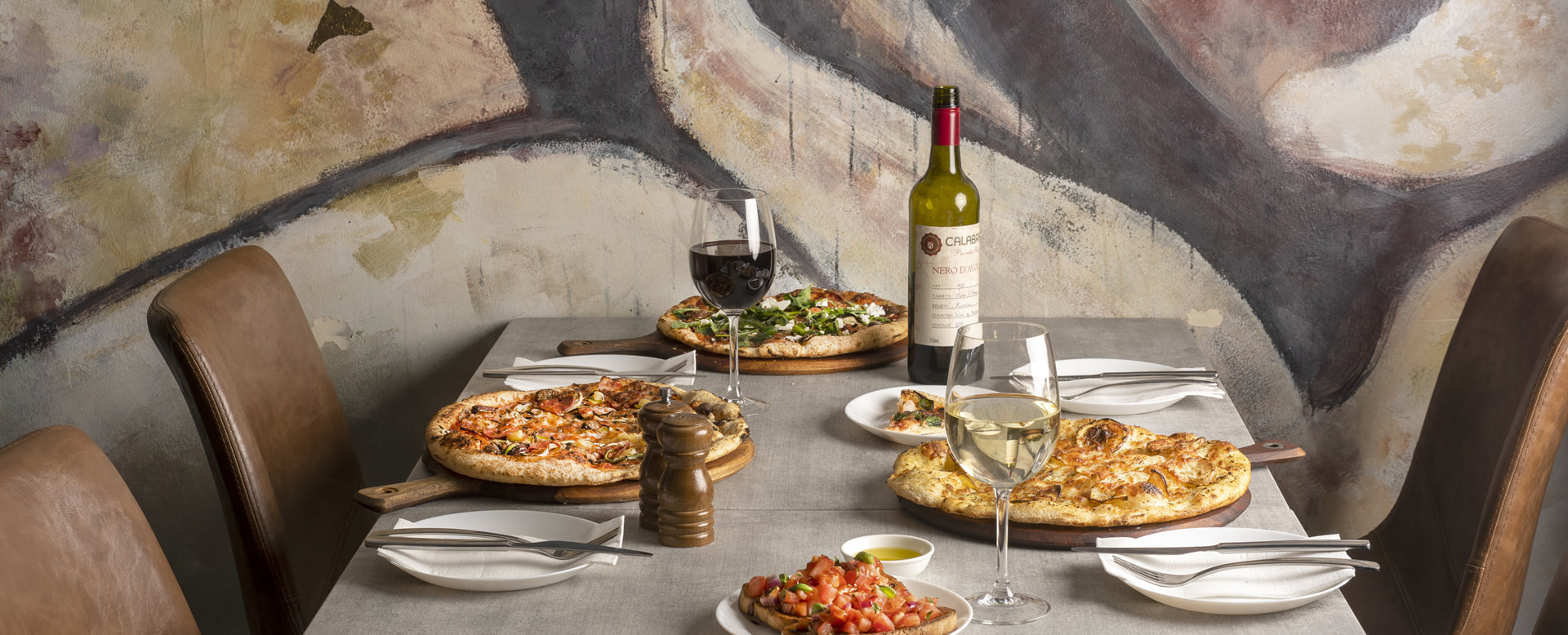 Authentic Italian Pizza and Dining
